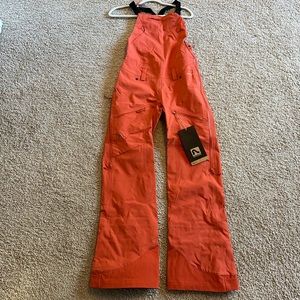 NWT Flylow Foxy Bibs XS